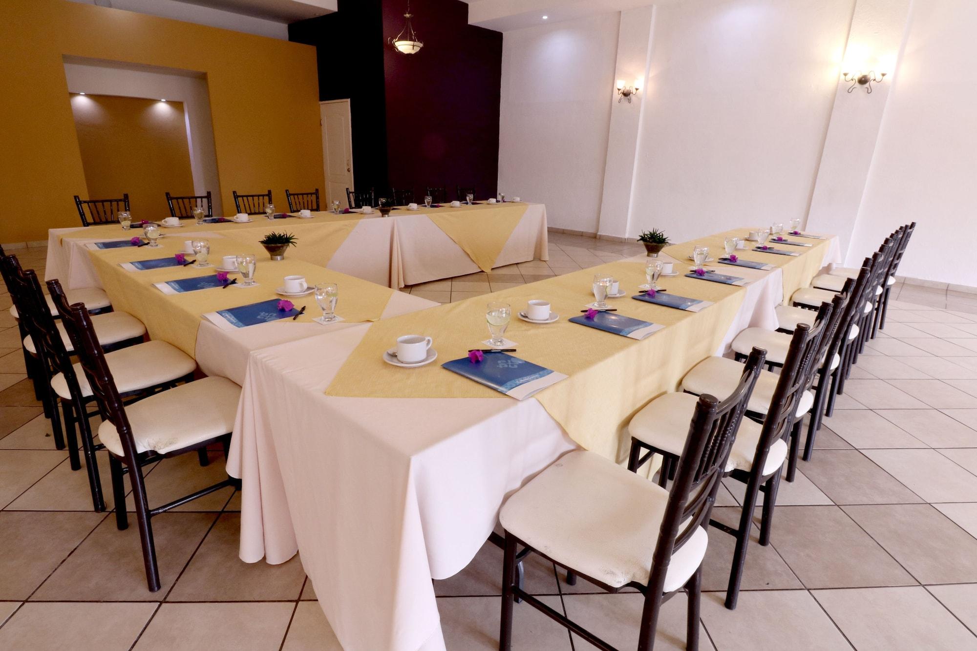 Mision Express Saltillo Ngoại thất bức ảnh