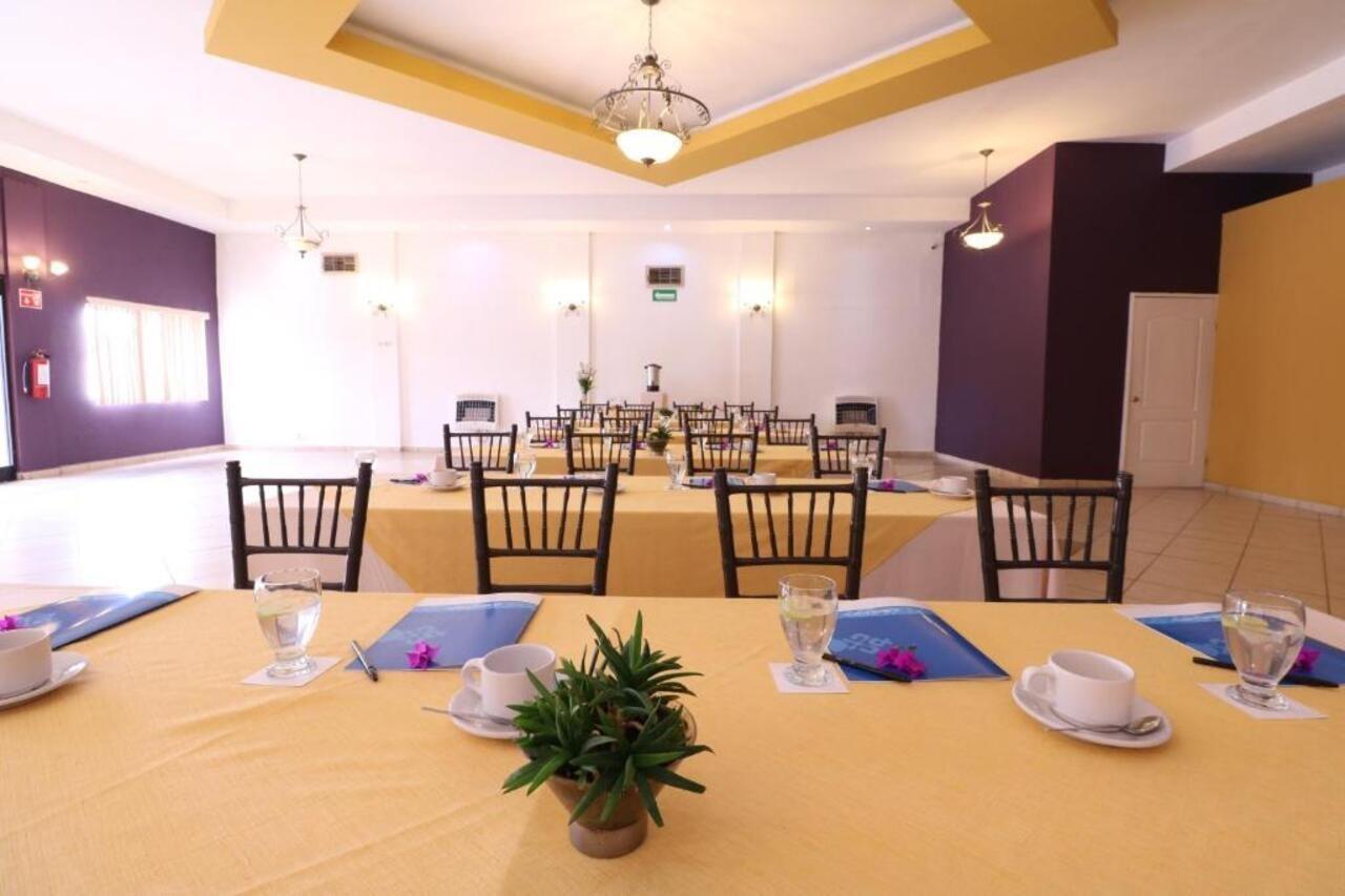 Mision Express Saltillo Ngoại thất bức ảnh
